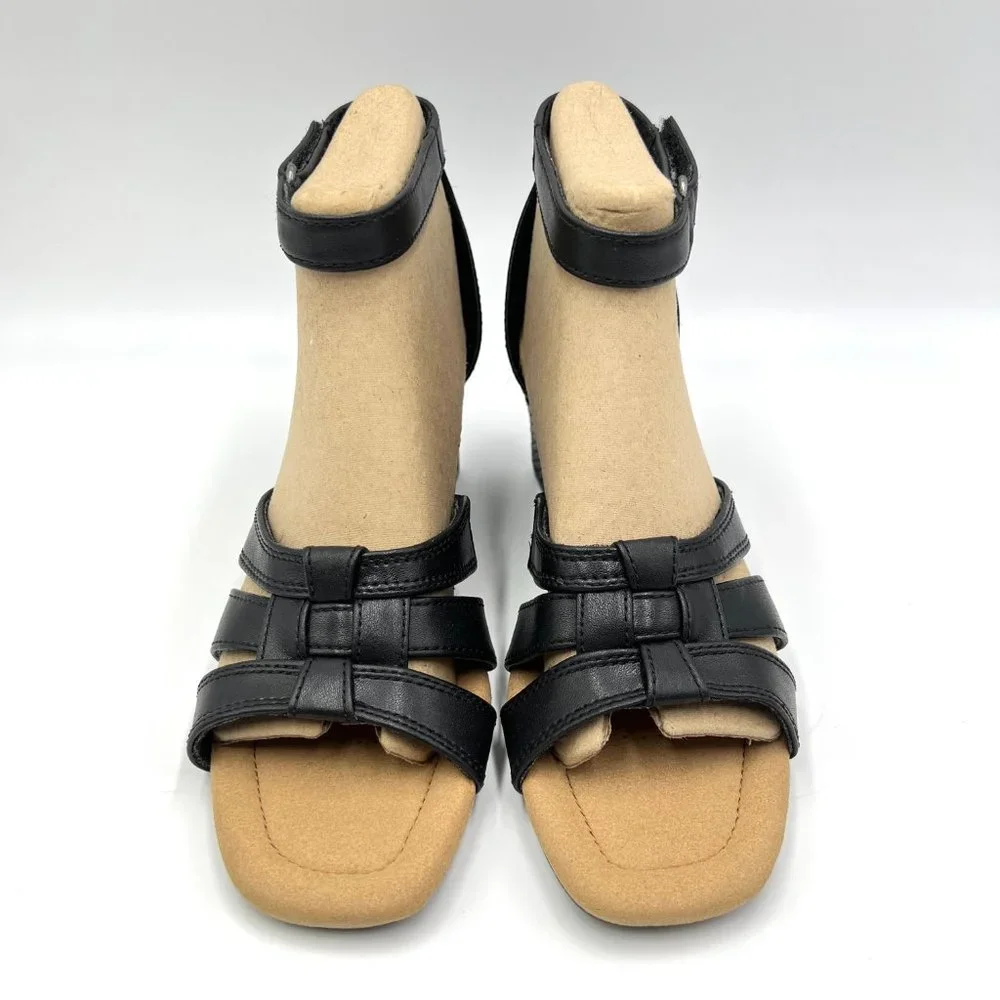 Clarks women kyarra